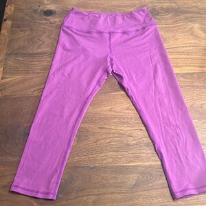 Redline purple workout capris size small